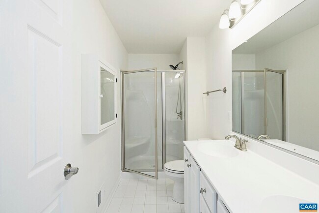 Building Photo - 139 Longwood Dr