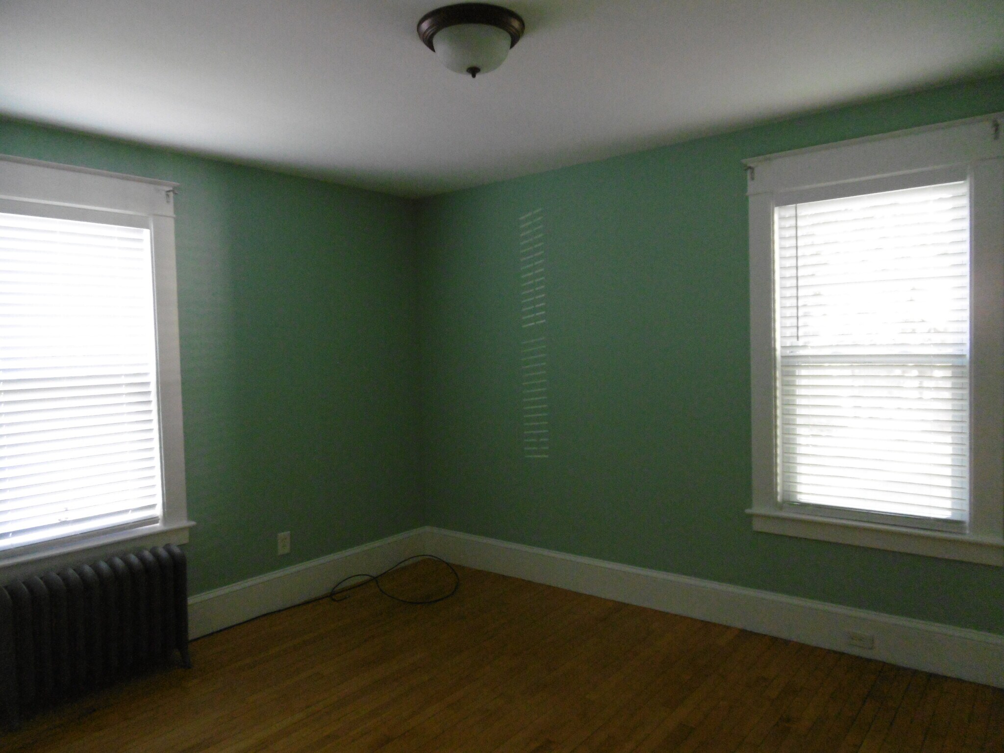 Building Photo - 263 Ash St