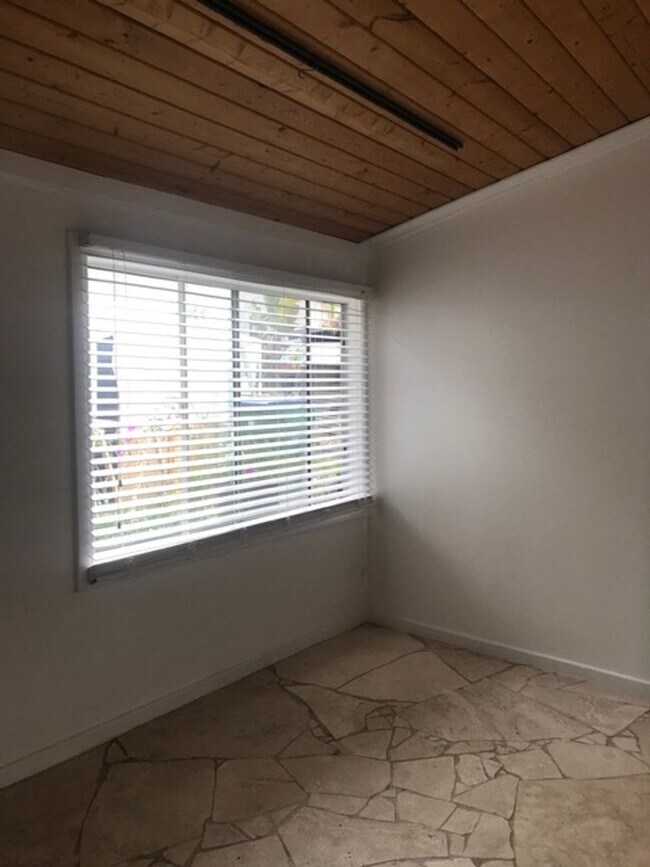 Building Photo - 21080 Laguna Canyon Rd