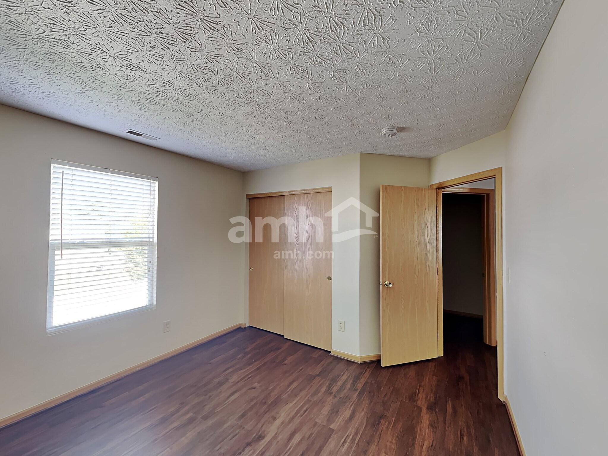 Building Photo - 7516 Hemrich Dr