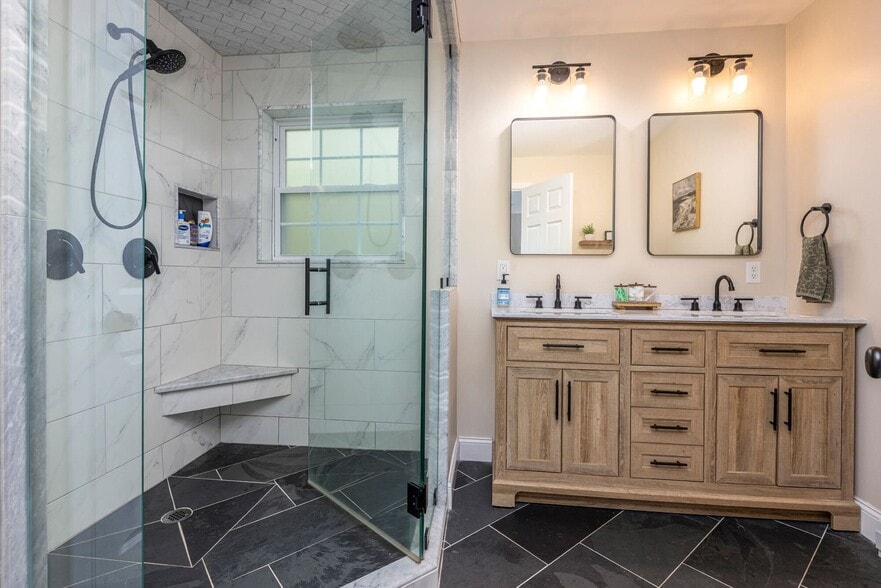 Building Photo - 90 Farragut St