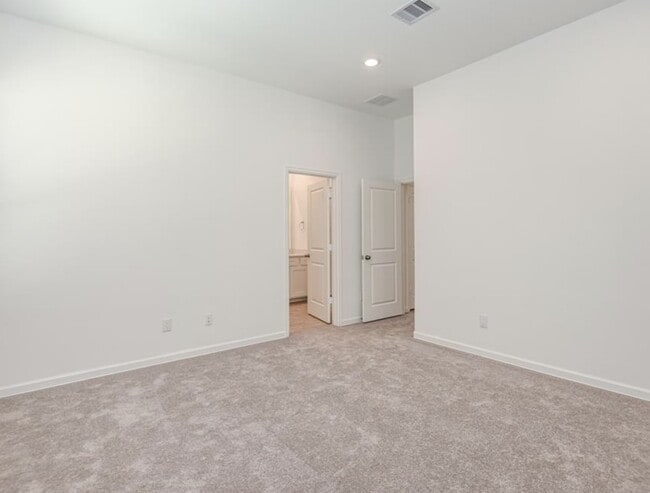Building Photo - 526 Dry Fork Ln