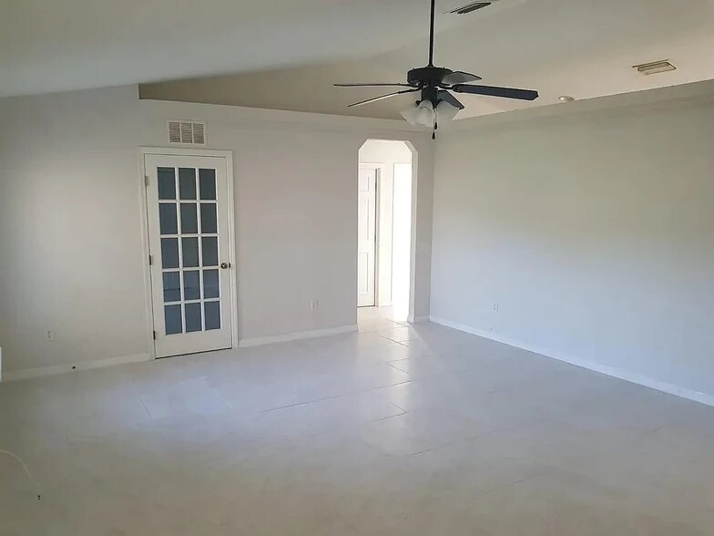 Building Photo - 12194 SE 101st Ct