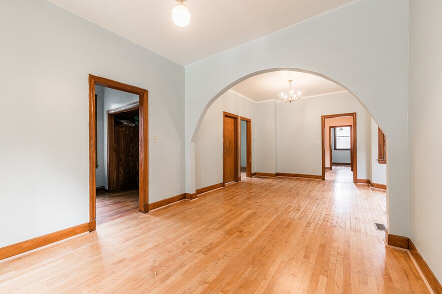 Building Photo - 2735 W Saint Georges Ct