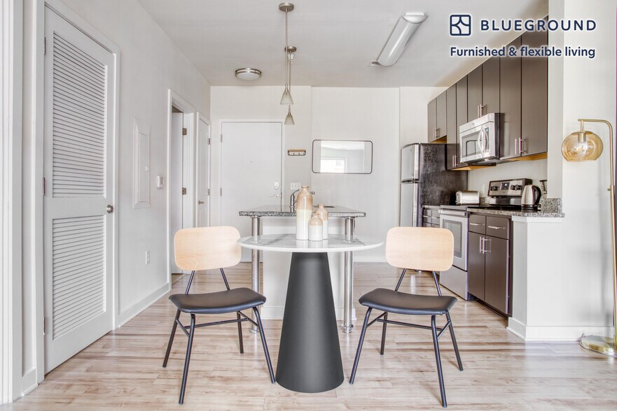 Building Photo - 360 H St NE