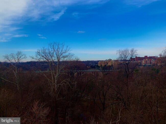 Building Photo - 2456 20th St NW