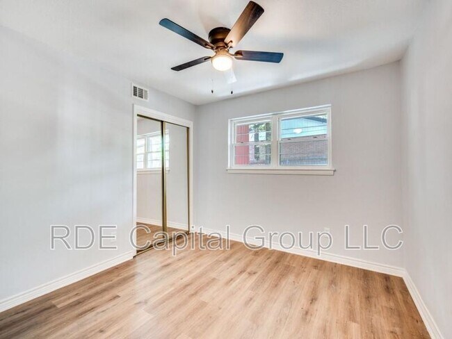 Building Photo - 1108 Wade Dr