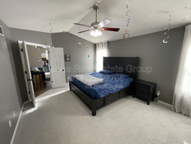 Building Photo - 3119 Post Run Dr