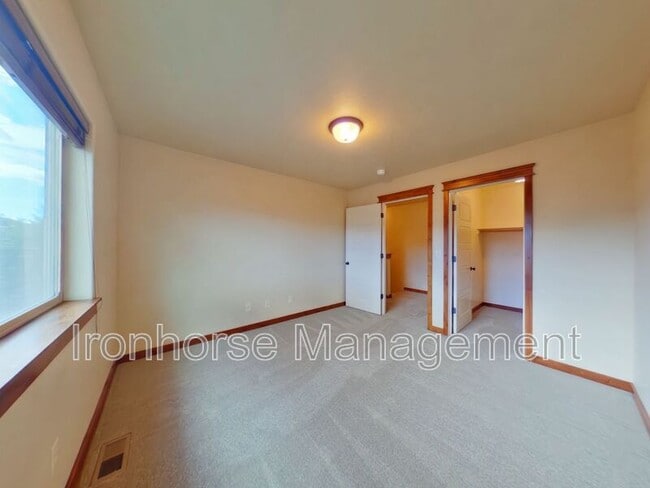 Building Photo - 103 Covey Ct