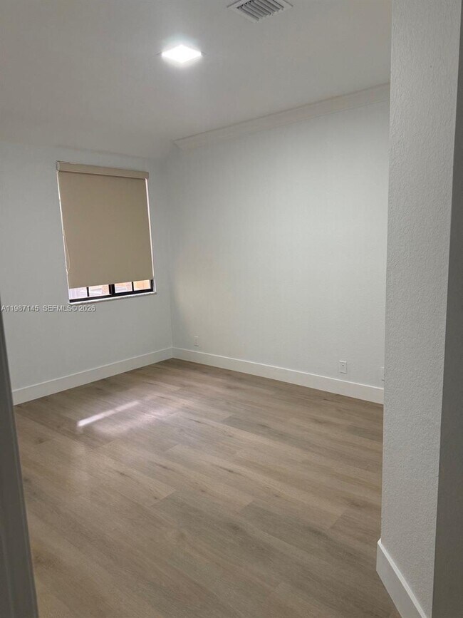 Building Photo - 1531 Passion Vine Cir