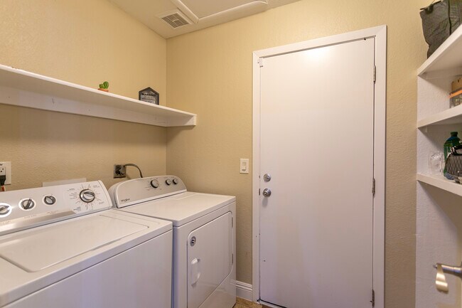 Building Photo - 4127 N 79th Dr