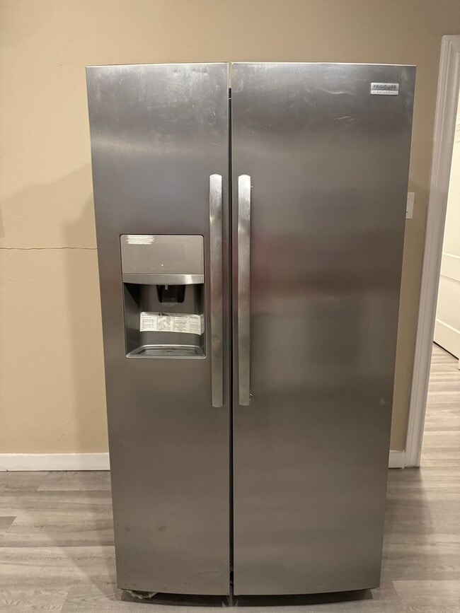 Building Photo - Gorgeous 3/2 Home Available for Lease!