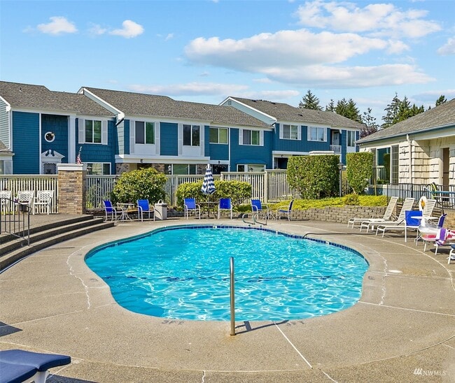 Community private pool - 8620 Onyx Drive Unit E