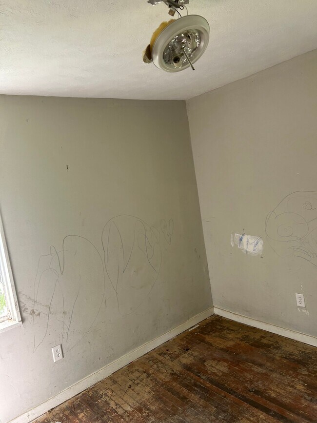 Building Photo - 1753 McGee St