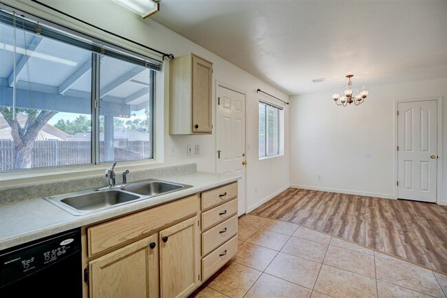 Building Photo - 3150 N Greg Dr