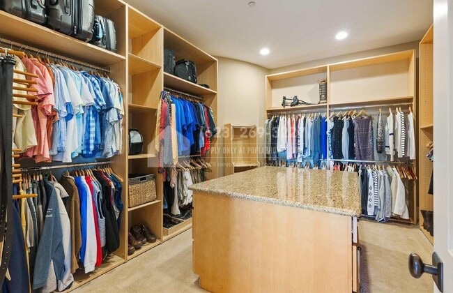 Building Photo - 1087 Hawkshead Cir