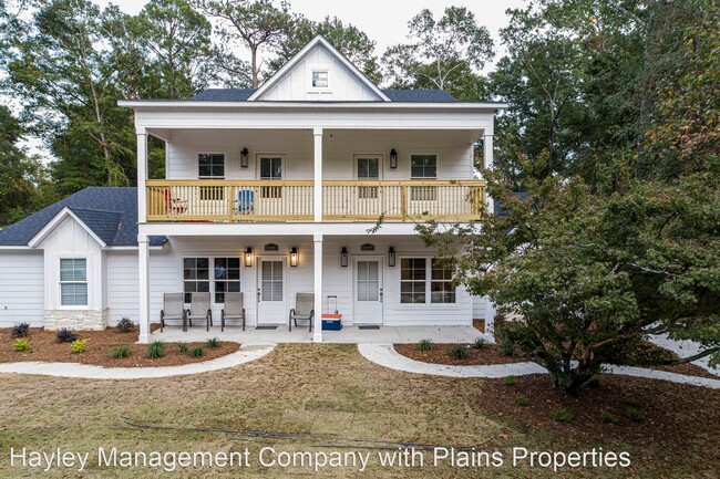 Building Photo - 4 br, 4 bath House - 388 Sanders St.