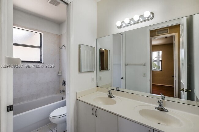 Building Photo - 8920 SW 228th Ln