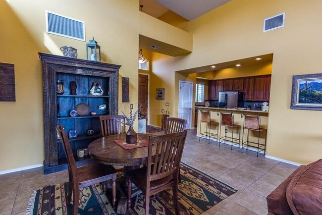 Building Photo - 4402 W Cloud Ranch Pl