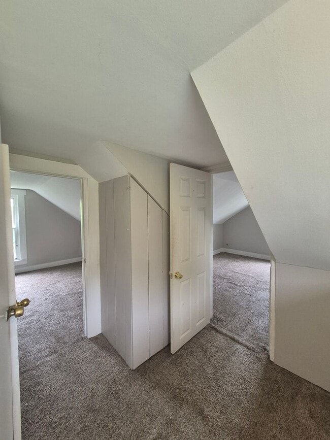 Building Photo - Westbrook 2 bedroom home