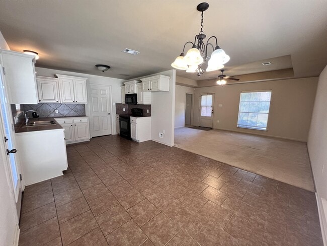 Building Photo - 12275 Cottage Hill Dr