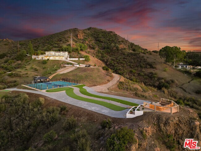 Building Photo - 265 Westlake Blvd