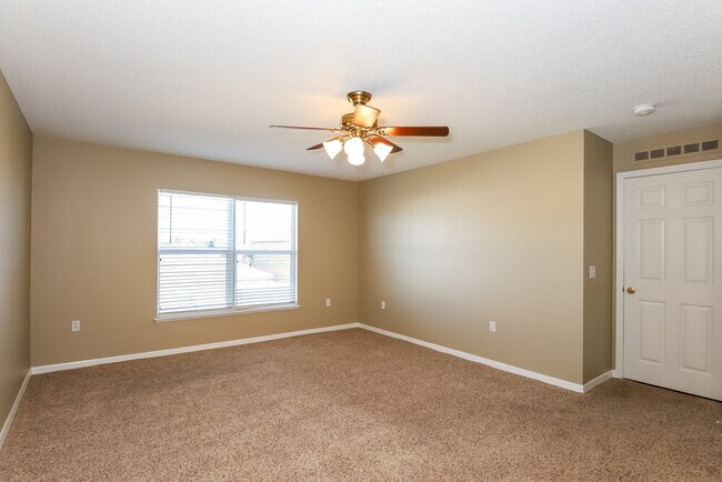 Building Photo - 12930 Bridleford Dr