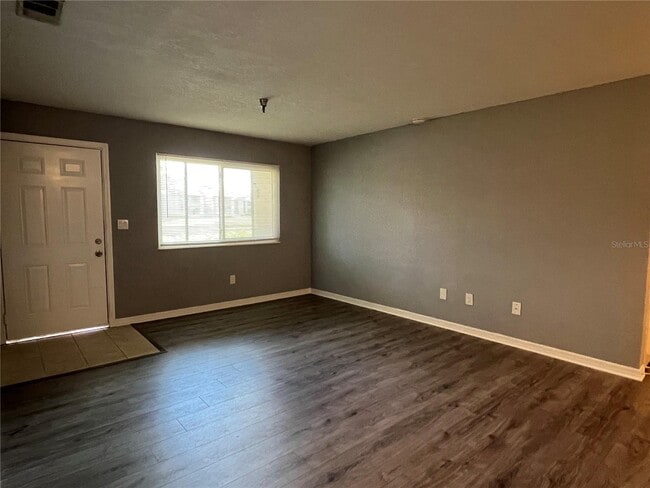 Building Photo - 10265 Gandy Blvd N