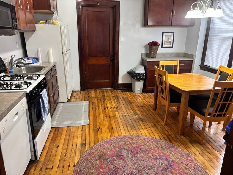 Dining/Kitchen area - 2360 Chickasaw St