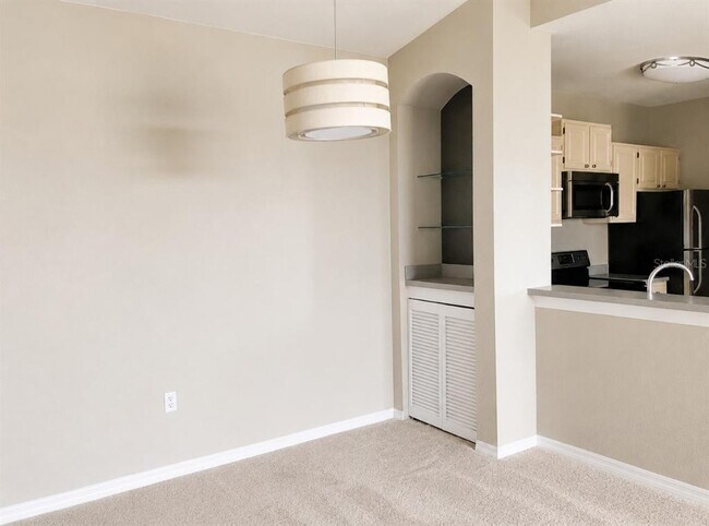 Building Photo - 1420 Lake Shadow Cir