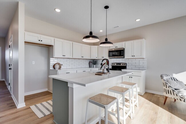 Building Photo - 5409 N Briskbay Ct