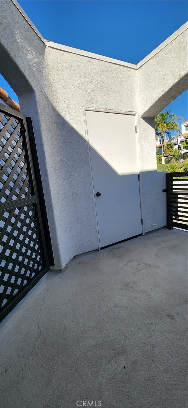 Building Photo - 28193 Via Luis