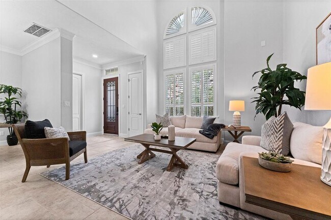 Building Photo - 1038 Memorial Village Dr