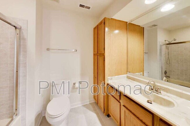 Building Photo - 14672 Brougham Way