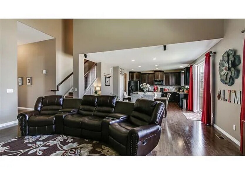 Building Photo - 15437 Coopers Hawk Ct