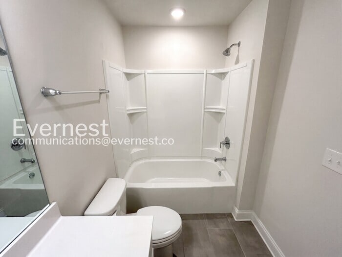 Building Photo - 4522 Skywood Ln