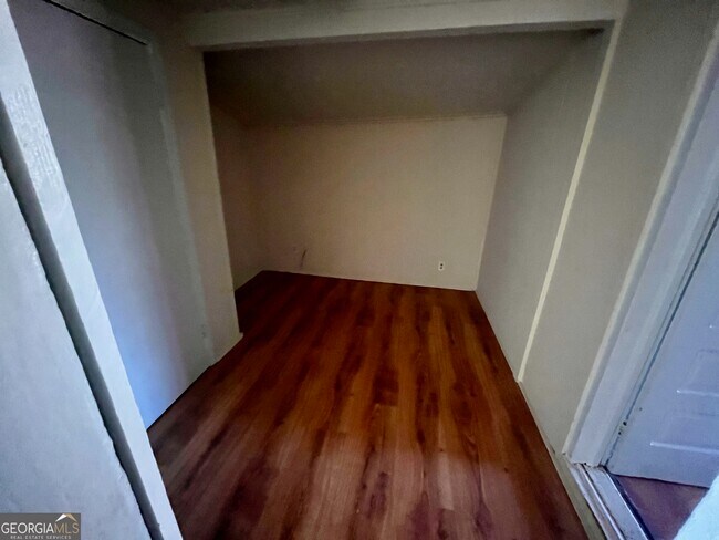 Building Photo - 1202 Juniper St