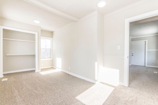 Building Photo - Newly remodeled 2 bedroom 1 bath home