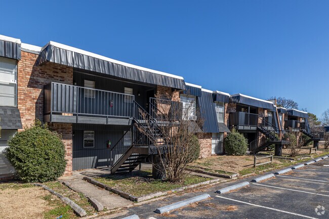 Building Photo - Southbrook Apartments
