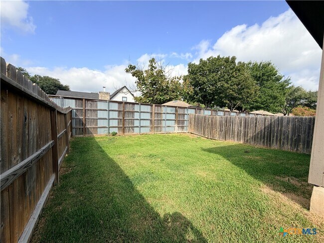 Building Photo - 1243 FM-306 E