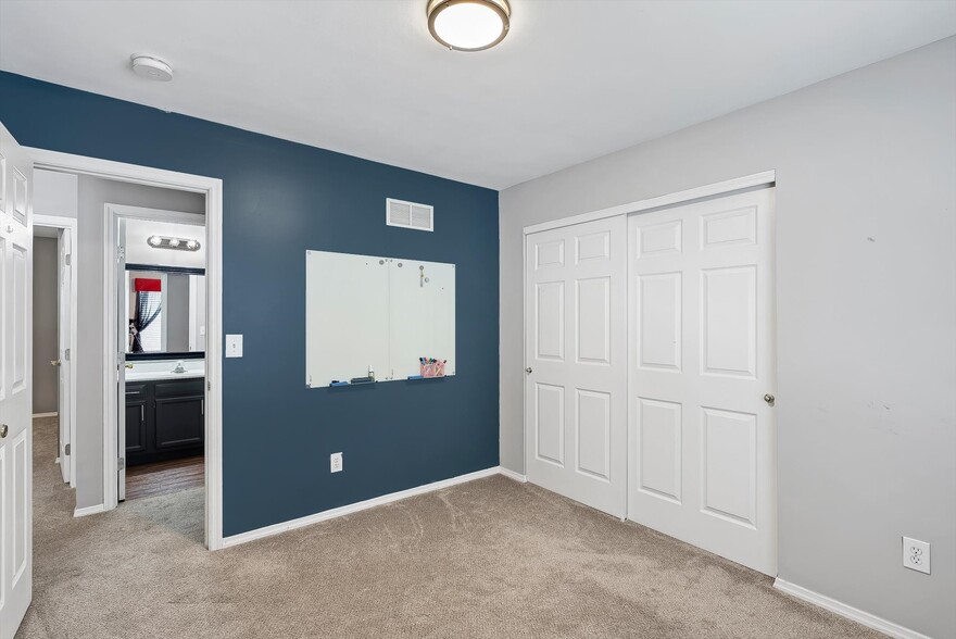 Building Photo - 1203 Ashford Place Dr