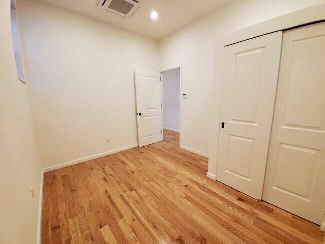 Building Photo - 101 Avenue A