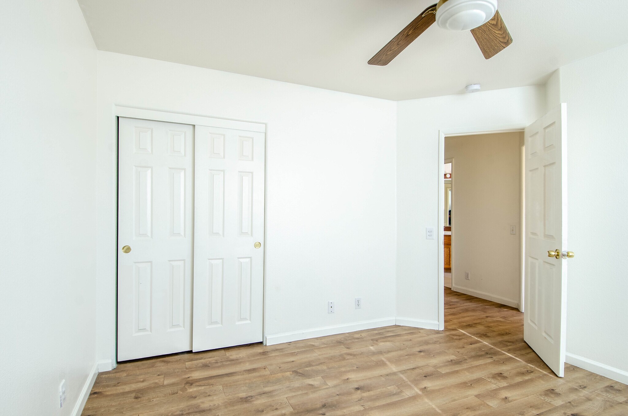 Building Photo - 72548 Sunnyslope Dr