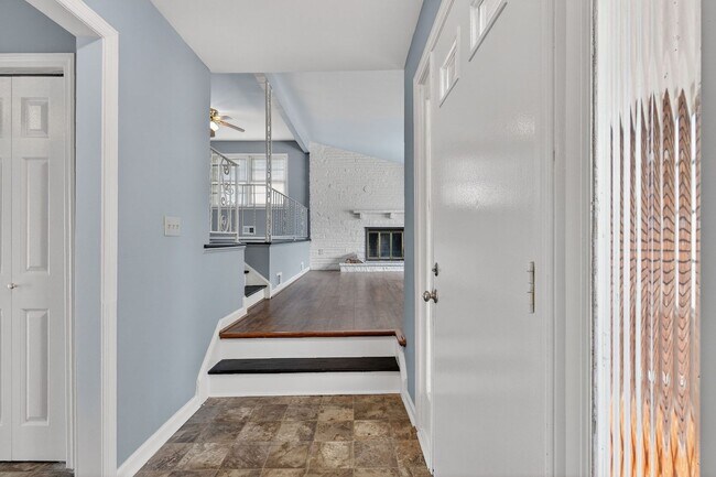 Building Photo - 77 Marsh Ave