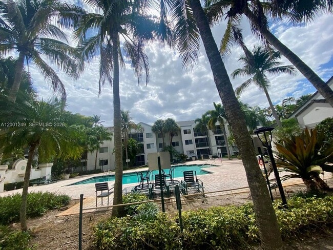 Building Photo - 5760 Rock Island Rd