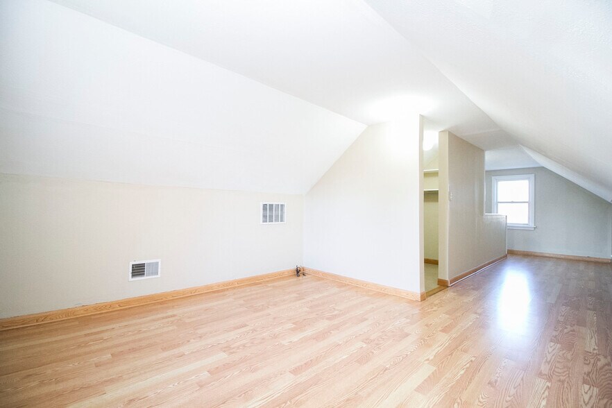 Building Photo - 2909 123rd St