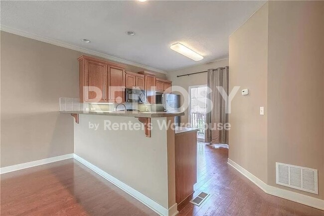 Building Photo - 3 Bedroom / 3.5 Bath Townhouse Near KU MED -  Available in August