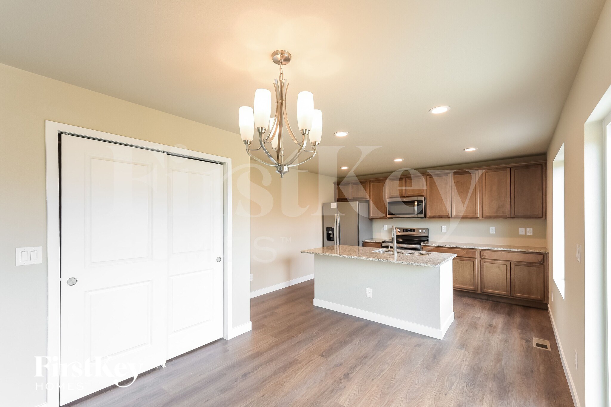 Building Photo - 10352 Horton Dr