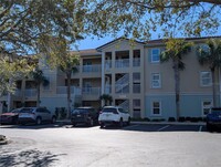 Building Photo - 1200 Canopy Walk Ln