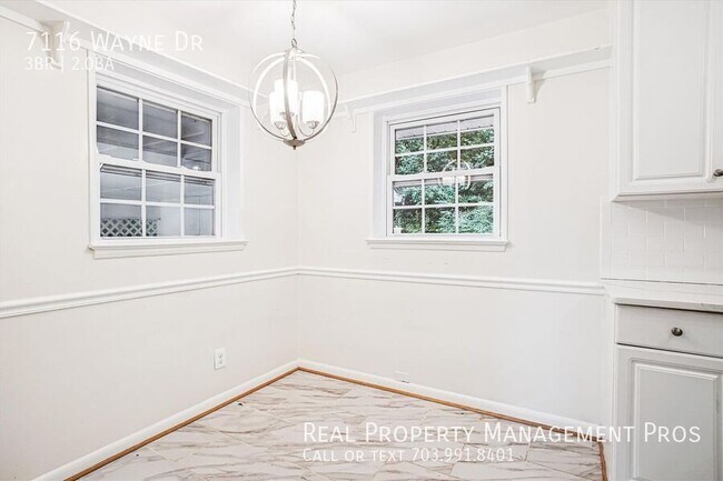 Building Photo - 7116 Wayne Dr
